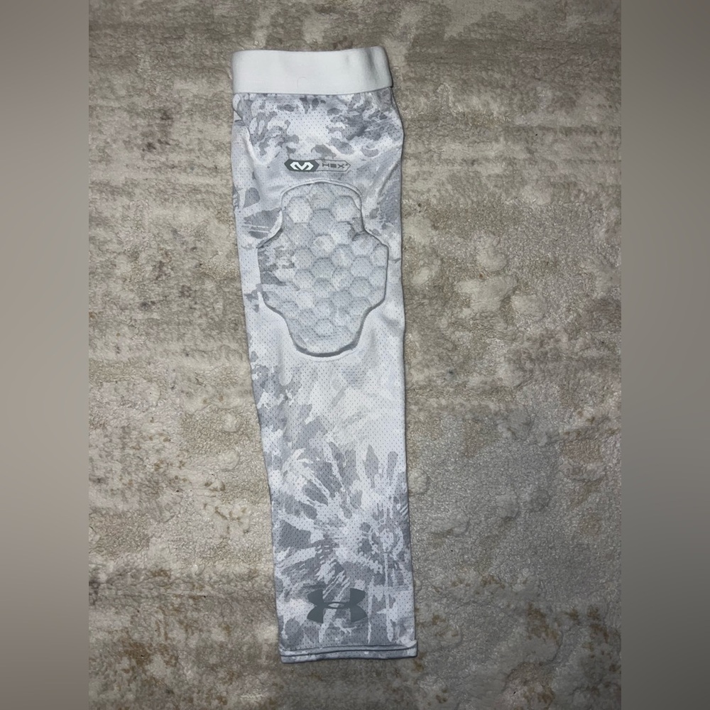 Under Armour Compression White HeatGear Arm Sleeve